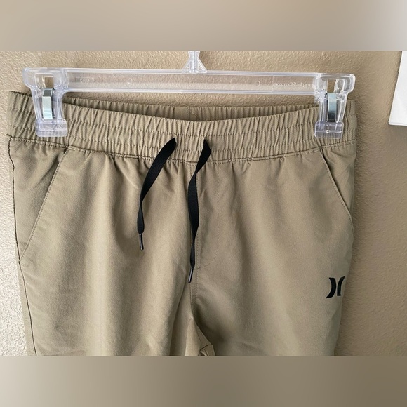 Hurley Jogger Pants Boys Size 10/12 Beige Elastic Waist Drawstring H2O Dri - Picture 2 of 10